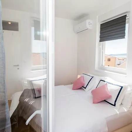 Apartament Hera With Balcony And Free Parking *