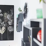 Hera With Balcony And Free Parking 자다르