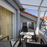 Hera With Balcony And Free Parking * 자다르