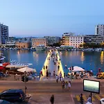 아파트 Hera With Balcony And Free Parking