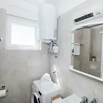 Hera With Balcony And Free Parking *