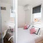 아파트 Hera With Balcony And Free Parking *