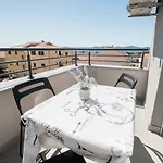 Hera With Balcony And Free Parking