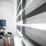 아파트 Hera With Balcony And Free Parking