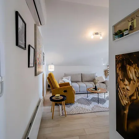 Hera With Balcony And Free Parking