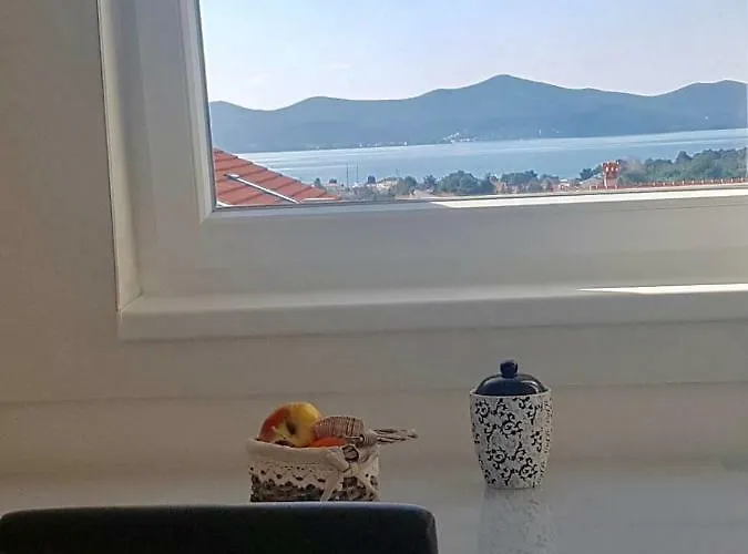 アパート Hera With Balcony And Free Parking