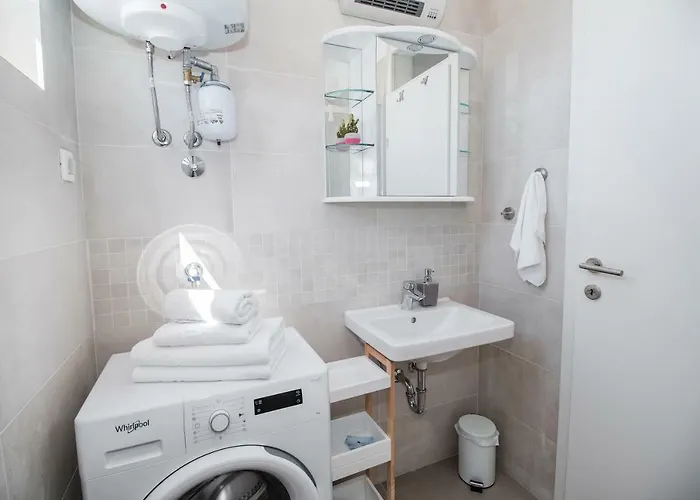 アパート Hera With Balcony And Free Parking