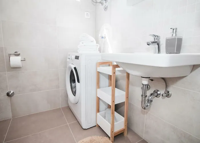 アパート Hera With Balcony And Free Parking *