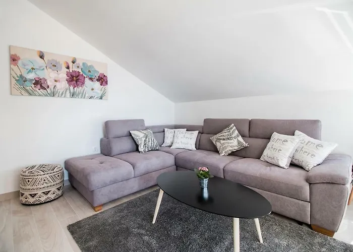 Hera With Balcony And Free Parking