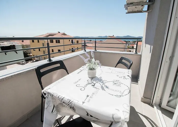 Hera With Balcony And Free Parking