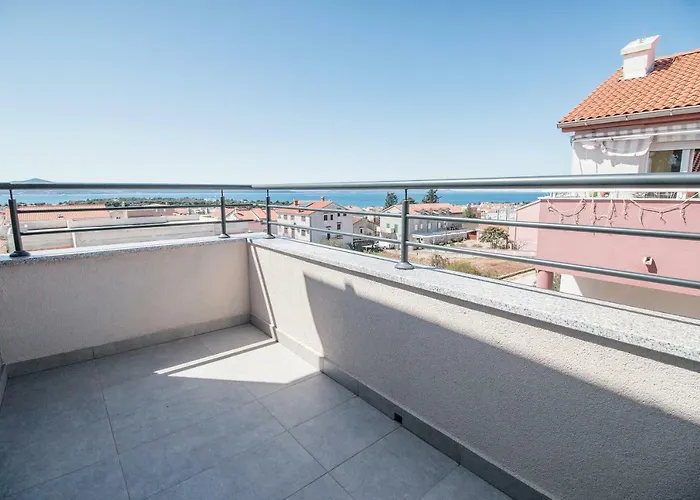 アパート Hera With Balcony And Free Parking *