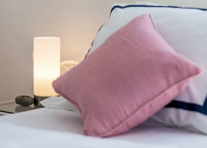 Hera With Balcony And Free Parking アパート